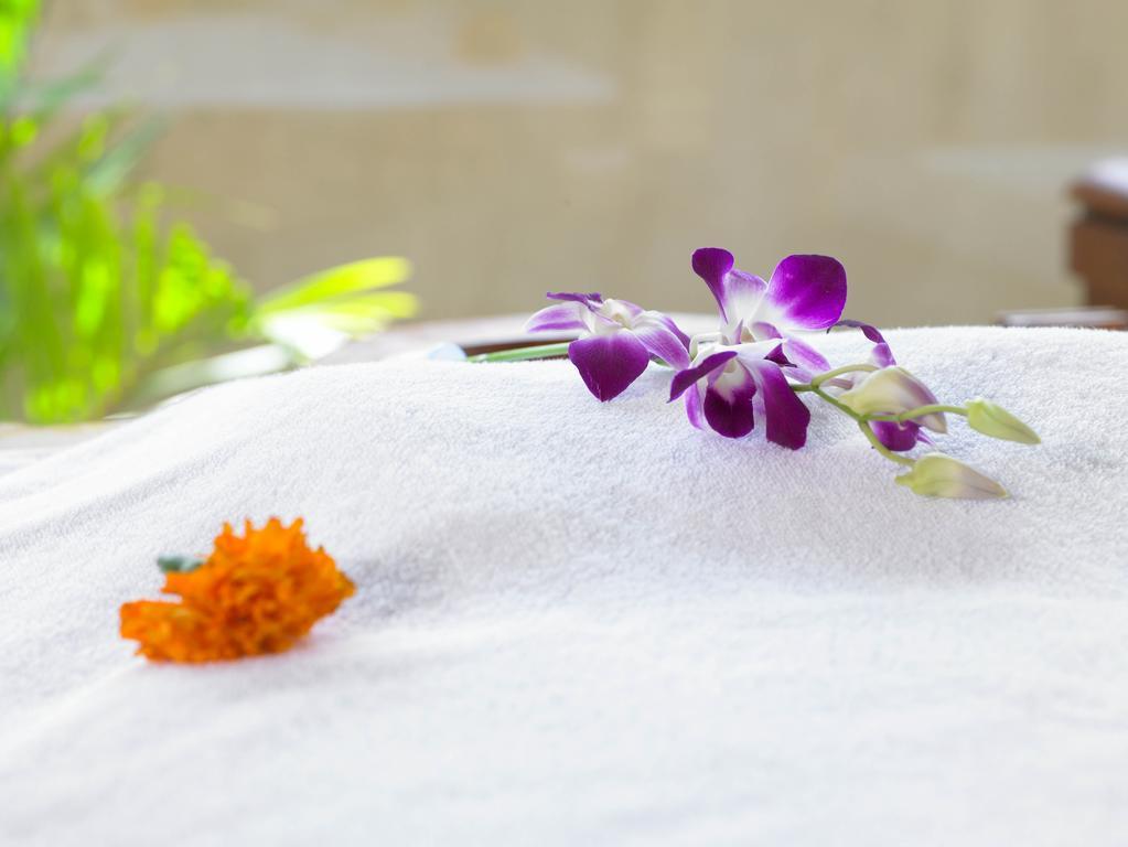 The Zuri Kumarakom Kerala Resort & Spa Exterior photo