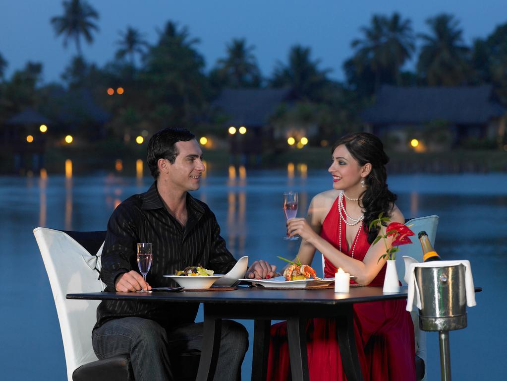 The Zuri Kumarakom Kerala Resort & Spa Exterior photo