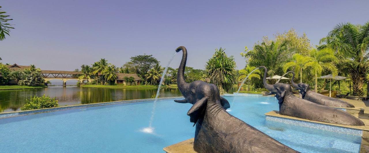 The Zuri Kumarakom Kerala Resort & Spa Exterior photo